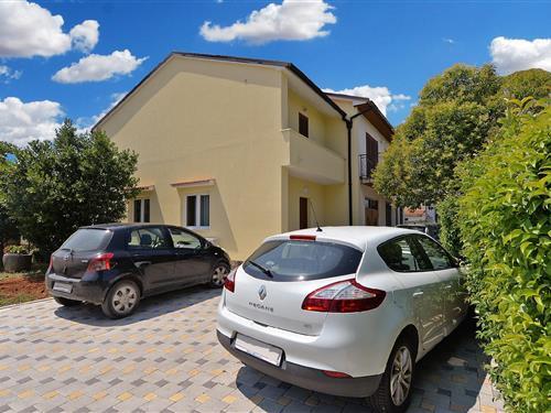 Holiday Home/Apartment - 5 persons -  - Škokovica - 52100 - Pula