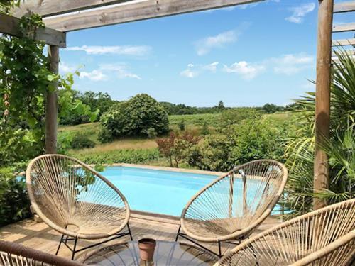 Fritidshus - 6 personer -  - Charruaud - 33710 - Mombrier