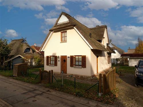 Holiday home - 4 persons -  - Fischerstieg - 23999 - Insel Poel / Timmendorf S