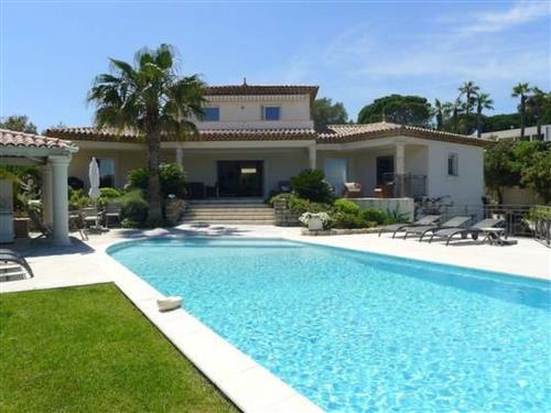 Holiday home - 6 persons -  - Sainte Maxime - 83120