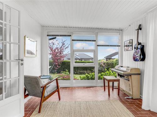 Sommerhus - 4 personer -  - I bakkerne - Nexø - 3740 - Svaneke