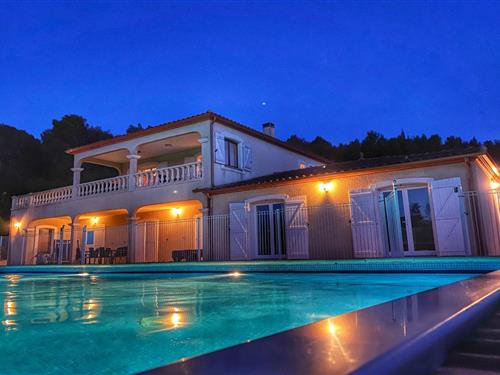 Villa - 12 personer -  - 11700 - Montbrun-Des-Corbières