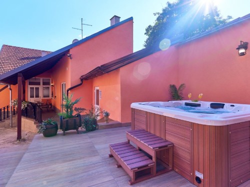 Sommerhus - 8 personer -  - Ulica Ivana Gundulica - 43500 - Daruvar