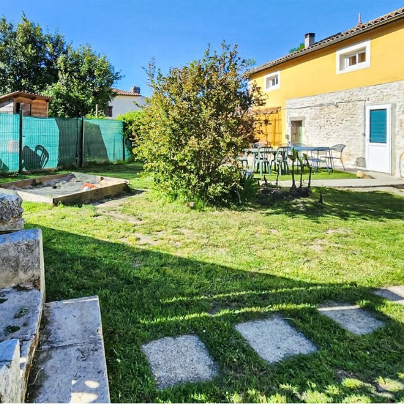 Sommerhus - 31 personer -  - Impasse des Fleurs - 17500 - Saint-Simon-De-Bordes