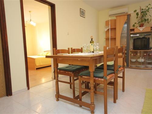 Holiday Home/Apartment - 5 persons -  - Vis - 21480 - Vis