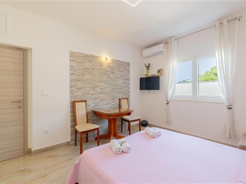 Holiday apartment - 3 persons -  - Luka III - 21310 - Duce