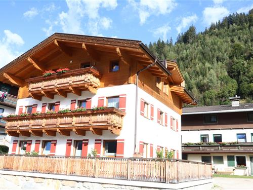 Holiday apartment - 6 persons -  - 5741 - Neukirchen