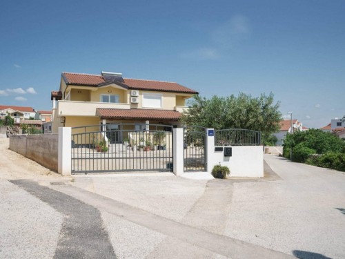 Holiday apartment - 3 persons -  - 22211 - Vodice