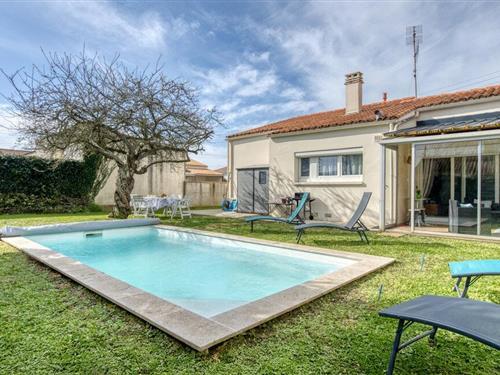 Holiday home - 6 persons -  - Rue Joseph Jourdain de Muizon - 17300 - Rochefort