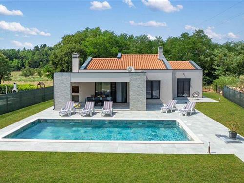 Holiday home - 6 persons -  - Lukici - Labin-Lukici - 52231 - Santalezi