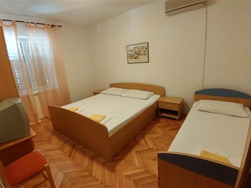 Ferienhaus - 3 Personen -  - Novalja - 53291 - Novalja