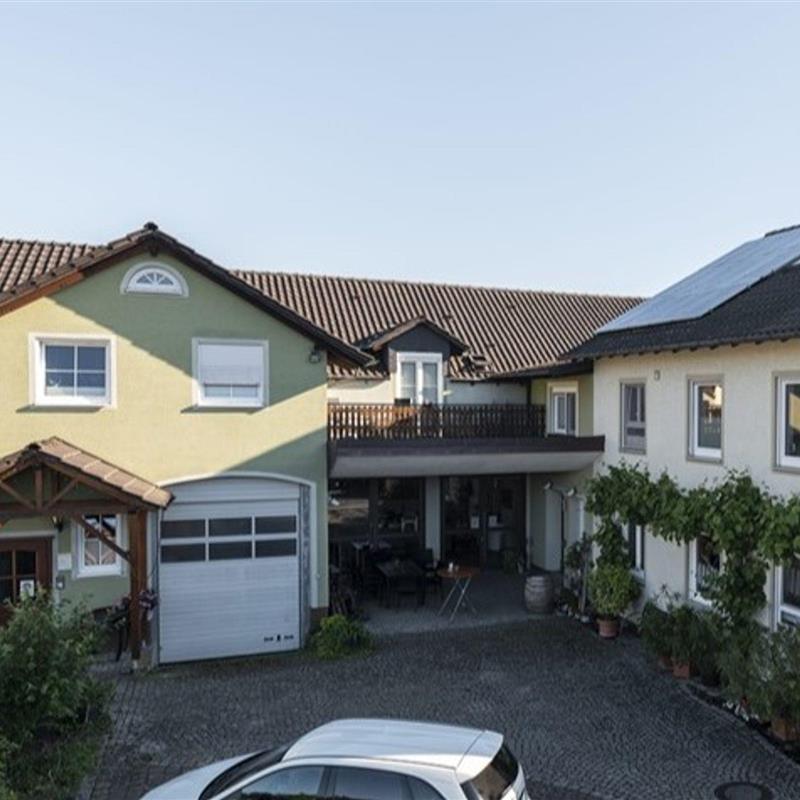  - 3 personer -  - Am Rain - 97334 - Nordheim Am Main