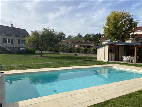 Holiday home - 8 persons -  - Maurs-La-Jolie - 15600