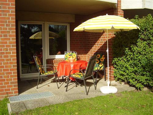 Holiday Home/Apartment - 4 persons -  - Vormann-Stuhr-Weg 37 - Wohnung/Parkplatz - 26553 - Dornum / Dornumersiel