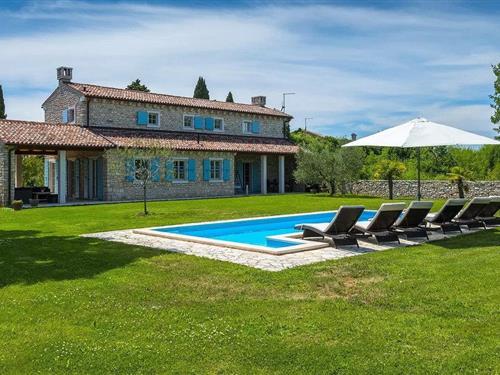 Holiday home - 8 persons -  - Negricani - Pula-Marcana - 52207 - Divsici