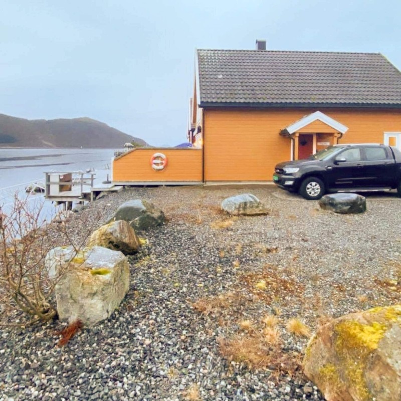  - 6 personer -  - Sjølyst - Sande (M.R.) - 6082 - Møre And Romsdal