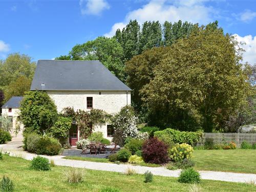 Villa / Herrenhaus - 6 Personen -  - 14480 - Lantheuil