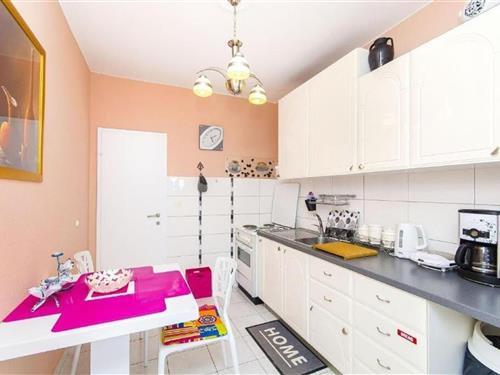 Ferielejlighed - 4 personer -  - 21223 - Okrug Gornji