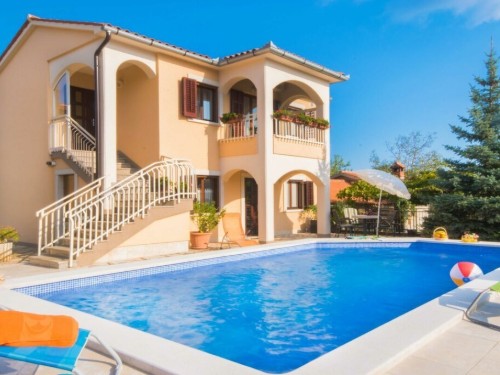 Holiday home - 6 persons -  - 52220 - Labin