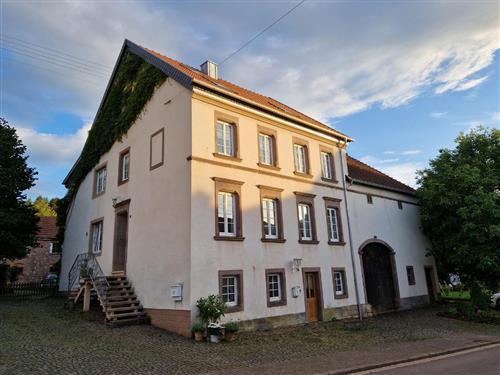 Holiday Home/Apartment - 6 persons -  - Humeser Straße - 66557 - Illingen
