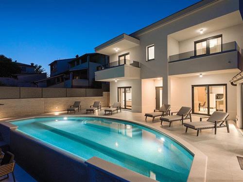 Holiday home - 6 persons -  - Muntic - Pula - 52206 - Marcana