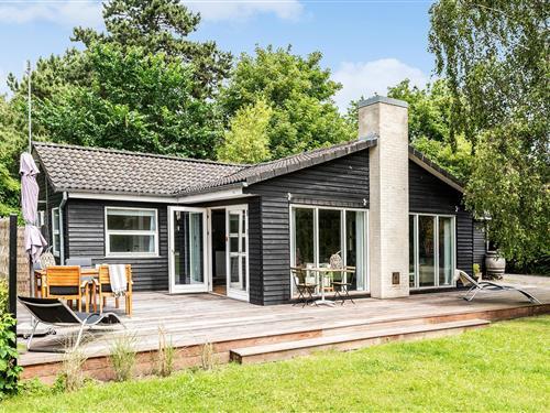 Sommerhus - 5 personer -  - Rødstensrevle - 4880 - Nysted