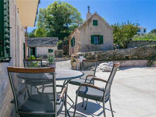 Holiday apartment - 3 persons -  - Škrip - 21400 - Škrip