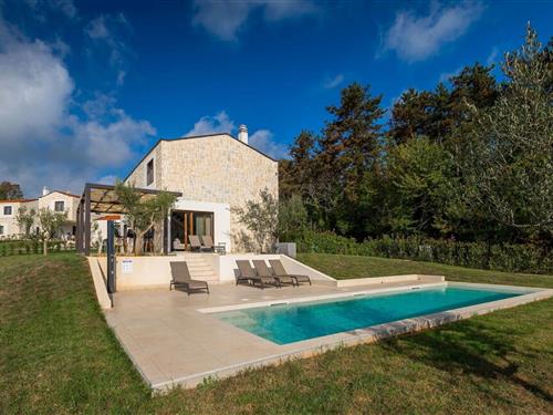 Sommerhus - 8 personer -  - Majkusi - 52463 - Višnjan