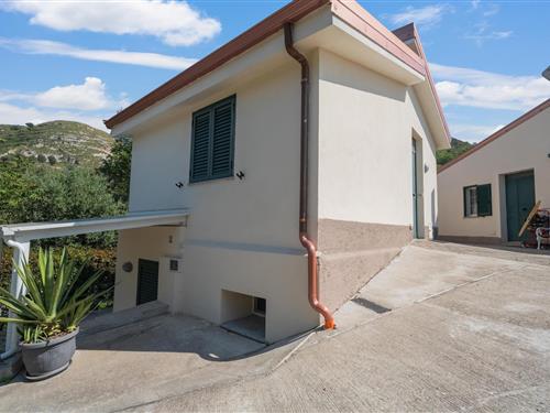 Ferielejlighed - 4 personer -  - 89862 - Gasponi Di Drapia