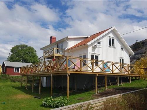 Holiday Home/Apartment - 6 persons -  - Slottet - Bohuslän - 457 47 - Hamburgsund