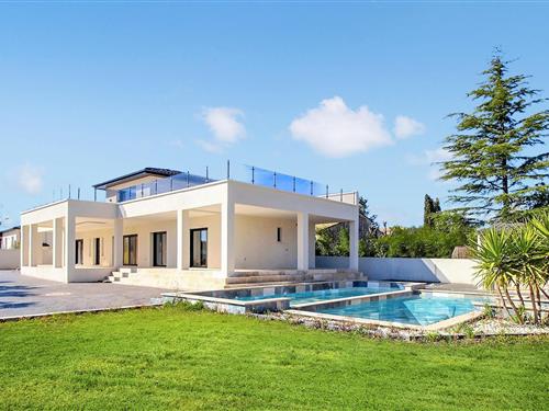 Sommerhus - 8 personer -  - rue Carignan - 30130 - Pont Saint Esprit