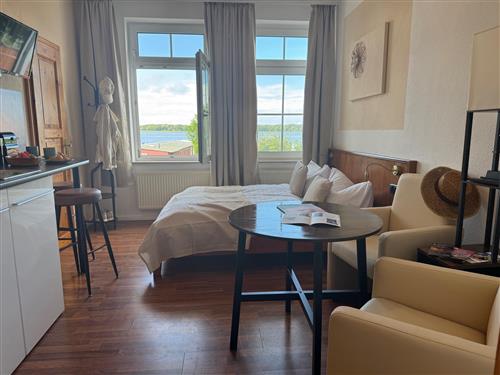 Semesterlägenhet - 2 personer -  - Fritz-Reuter-Straße - 18311 - Ribnitz-Damgarten