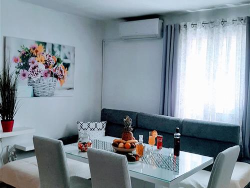 Holiday Home/Apartment - 6 persons -  - Piškera - 21430 - Piškera