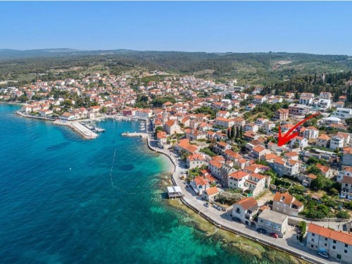 Holiday home - 6 persons -  - Ulica R.K. Jeretova - Brac-Sutivan - 21403 - Sutivan