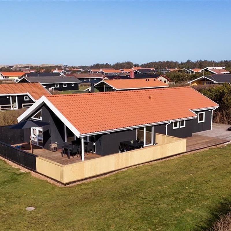Sommerhus - 10 personer -  - Neerlandiavej - Vejlby Klit - 7673 - Harboøre