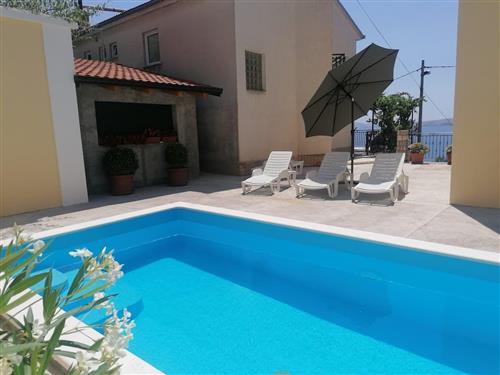 Holiday Home/Apartment - 6 persons -  - Bunica - 53270 - Bunica