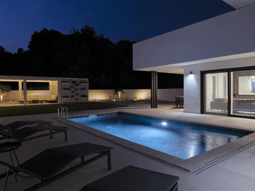 Holiday home - 6 persons -  - ulica istarskog egzodusa - 52204 - Liznjan