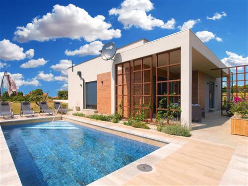 Holiday home - 5 persons -  - Pula/Galižana - 52216