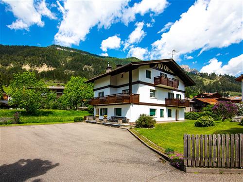 Holiday Home/Apartment - 4 persons -  - Pozza Di Fassa - 38036