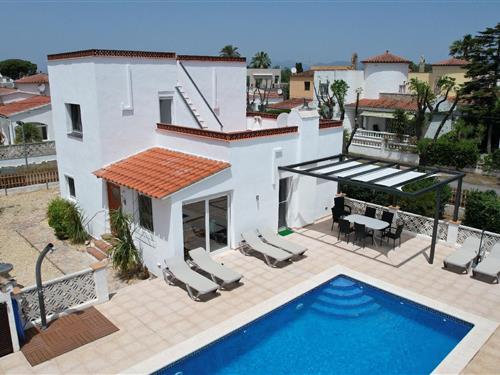 Feriehus / leilighet - 7 personer -  - Requesens - 17487 - Empuriabrava