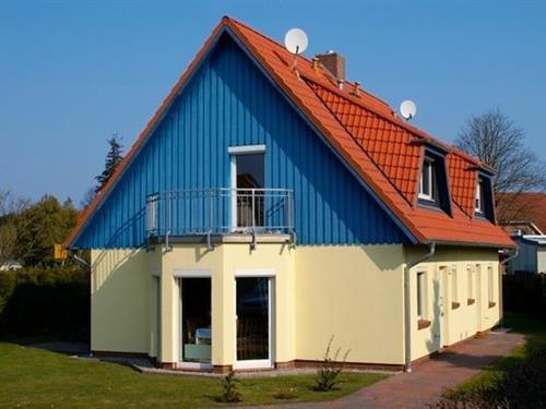 Holiday Home/Apartment - 5 persons -  - Mühlenstr. - 18374 - Zingst