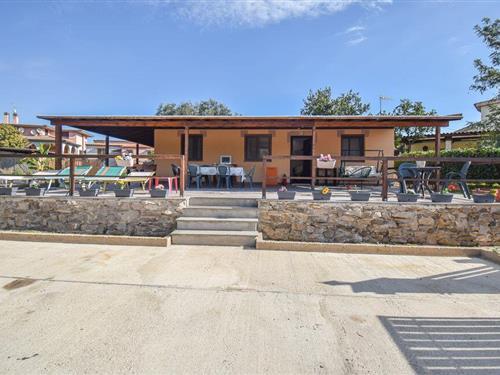 Sommerhus - 8 personer -  - Via Aurelia Nord - 00053 - Civitavecchia