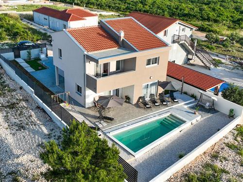 Feriehus / leilighet - 7 personer -  - Dr. Franje Tudmana - Zadar-Debeljak - 23206 - Debeljak