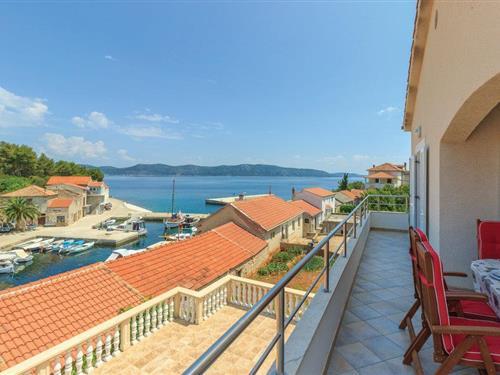 Ferielejlighed - 7 personer -  - Komoseva - Iz-Mali Iz - 23284 - Mali Iz