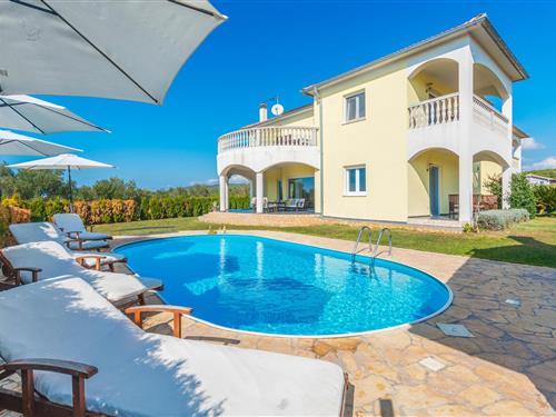 Objekt Nr.: 133-CDA658