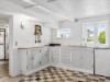 Image 15 - Kitchen
