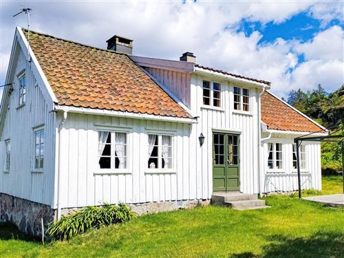 Holiday Home/Apartment - 5 persons -  - Opplandsveien - Øye - 4886 - Grimstad