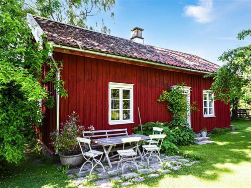 Holiday home - 6 persons -  - Klockaregården - 53198 - Lidköping