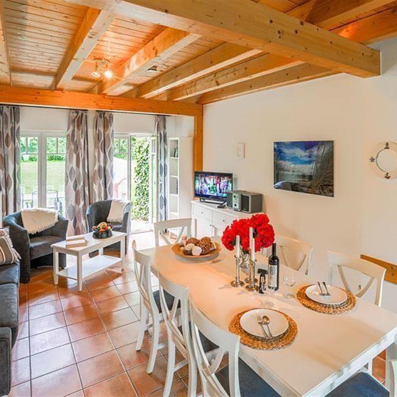 Sommerhus - 10 personer -  - Kliffstraße - 18211 - Nienhagen