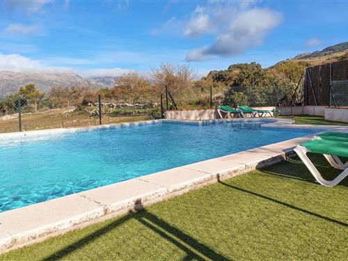 Holiday home - 8 persons -  - Salitre S/N S/N - Gaucin - 29491 - Algatocin